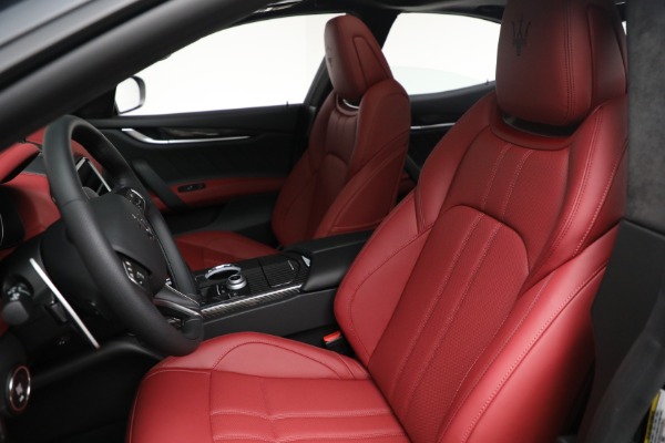 New 2022 Maserati Ghibli Modena Q4 for sale $109,155 at Rolls-Royce Motor Cars Greenwich in Greenwich CT 06830 27