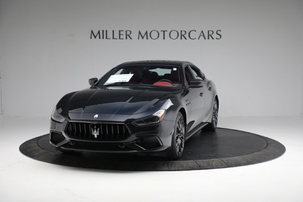 New 2022 Maserati Ghibli Modena Q4 for sale Sold at Rolls-Royce Motor Cars Greenwich in Greenwich CT 06830 3