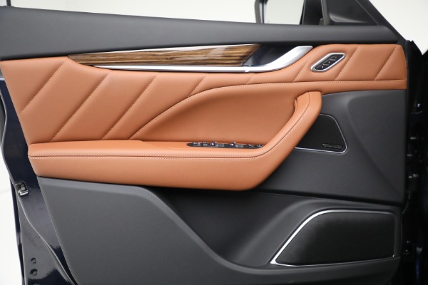 New 2022 Maserati Levante GT for sale Sold at Rolls-Royce Motor Cars Greenwich in Greenwich CT 06830 19