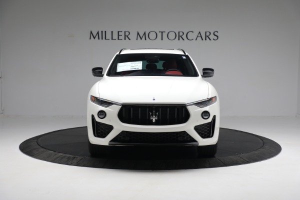 New 2022 Maserati Levante Modena for sale Sold at Rolls-Royce Motor Cars Greenwich in Greenwich CT 06830 12