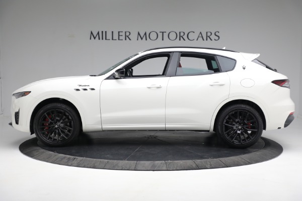 New 2022 Maserati Levante Modena for sale $113,075 at Rolls-Royce Motor Cars Greenwich in Greenwich CT 06830 3