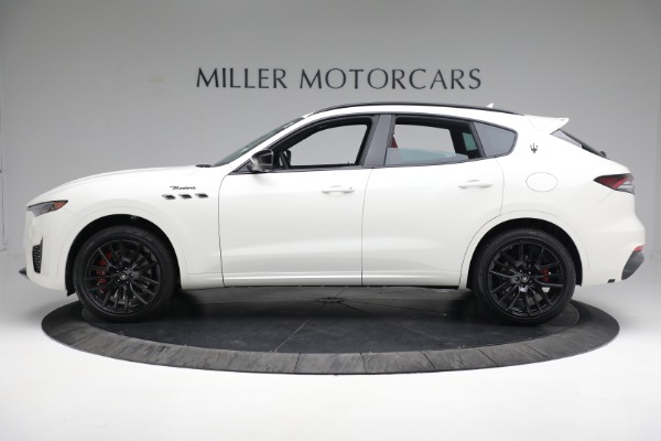 New 2022 Maserati Levante Modena for sale Sold at Rolls-Royce Motor Cars Greenwich in Greenwich CT 06830 3