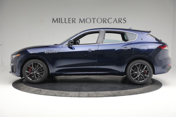 New 2022 Maserati Levante Modena for sale Sold at Rolls-Royce Motor Cars Greenwich in Greenwich CT 06830 3