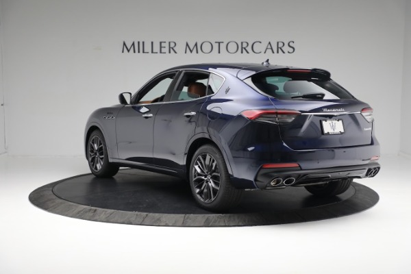 New 2022 Maserati Levante Modena for sale $105,956 at Rolls-Royce Motor Cars Greenwich in Greenwich CT 06830 5