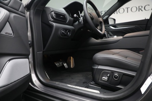New 2022 Maserati Levante Modena S for sale Sold at Rolls-Royce Motor Cars Greenwich in Greenwich CT 06830 17
