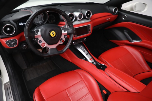 Used 2015 Ferrari California T for sale Sold at Rolls-Royce Motor Cars Greenwich in Greenwich CT 06830 19