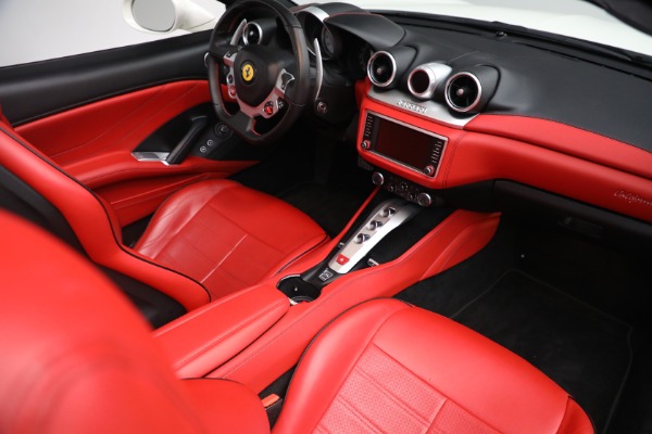 Used 2015 Ferrari California T for sale Sold at Rolls-Royce Motor Cars Greenwich in Greenwich CT 06830 23