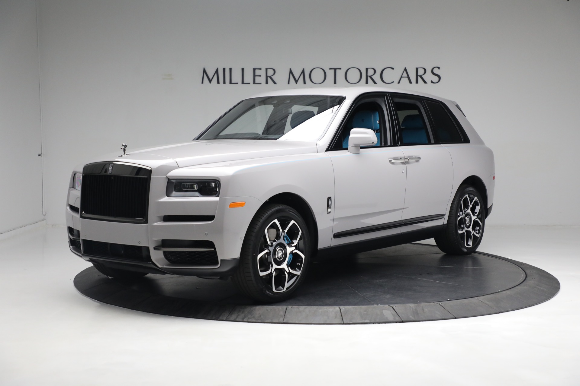 New 2022 Rolls-Royce Cullinan Black Badge for sale Sold at Rolls-Royce Motor Cars Greenwich in Greenwich CT 06830 1