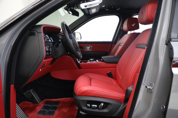 New 2022 Rolls-Royce Cullinan Black Badge for sale Sold at Rolls-Royce Motor Cars Greenwich in Greenwich CT 06830 17