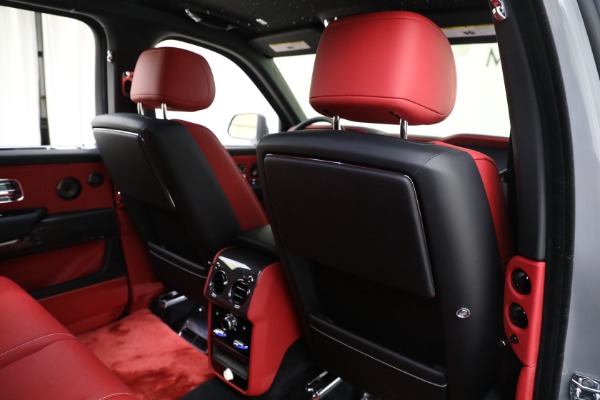 New 2022 Rolls-Royce Cullinan Black Badge for sale Sold at Rolls-Royce Motor Cars Greenwich in Greenwich CT 06830 27
