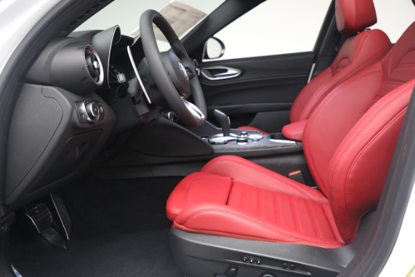 New 2022 Alfa Romeo Giulia Sprint for sale Sold at Rolls-Royce Motor Cars Greenwich in Greenwich CT 06830 13