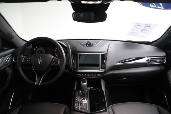 Used 2022 Maserati Levante Modena for sale $39,995 at Rolls-Royce Motor Cars Greenwich in Greenwich CT 06830 18
