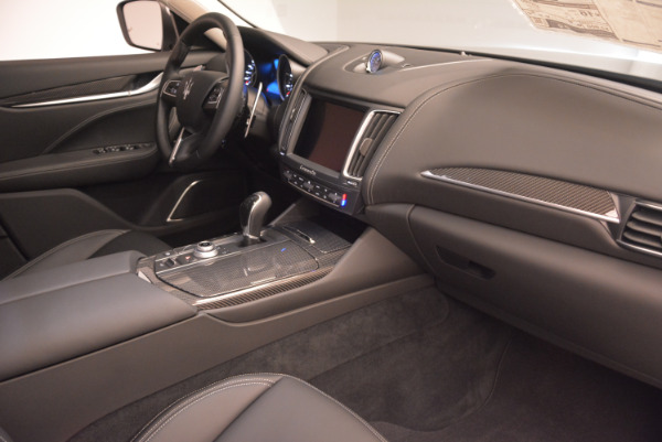New 2017 Maserati Levante 350hp for sale Sold at Rolls-Royce Motor Cars Greenwich in Greenwich CT 06830 19