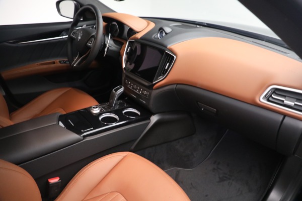 New 2022 Maserati Ghibli Modena Q4 for sale $99,755 at Rolls-Royce Motor Cars Greenwich in Greenwich CT 06830 18