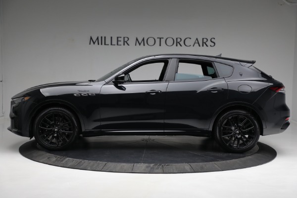 New 2022 Maserati Levante Modena for sale Sold at Rolls-Royce Motor Cars Greenwich in Greenwich CT 06830 3