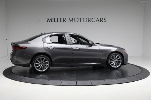 Used 2023 Alfa Romeo Giulia Sprint for sale $39,900 at Rolls-Royce Motor Cars Greenwich in Greenwich CT 06830 19