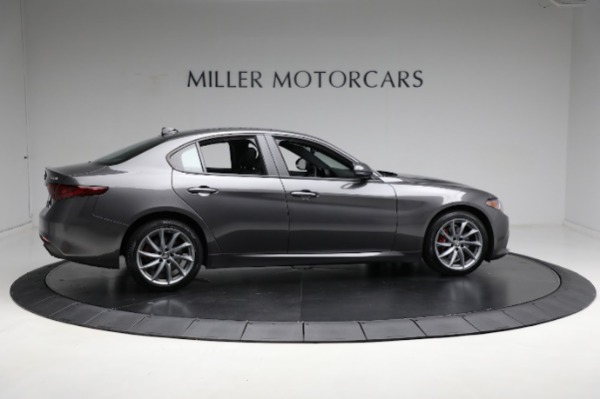 Used 2023 Alfa Romeo Giulia Sprint for sale $36,900 at Rolls-Royce Motor Cars Greenwich in Greenwich CT 06830 19