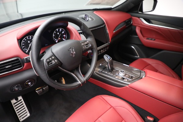 New 2022 Maserati Levante Modena for sale $114,275 at Rolls-Royce Motor Cars Greenwich in Greenwich CT 06830 13