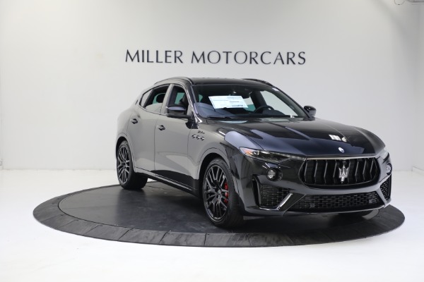 New 2022 Maserati Levante Modena for sale Sold at Rolls-Royce Motor Cars Greenwich in Greenwich CT 06830 17