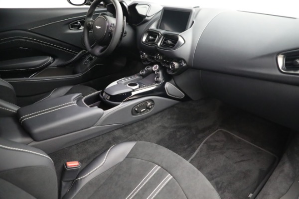Used 2022 Aston Martin Vantage Coupe for sale $169,900 at Rolls-Royce Motor Cars Greenwich in Greenwich CT 06830 19