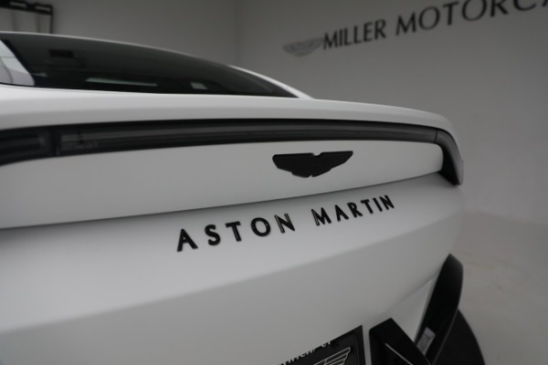 New 2022 Aston Martin Vantage Coupe for sale $185,716 at Rolls-Royce Motor Cars Greenwich in Greenwich CT 06830 24
