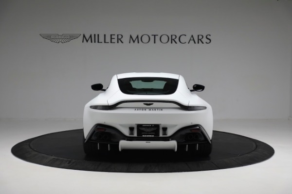 Used 2022 Aston Martin Vantage Coupe for sale $169,900 at Rolls-Royce Motor Cars Greenwich in Greenwich CT 06830 5