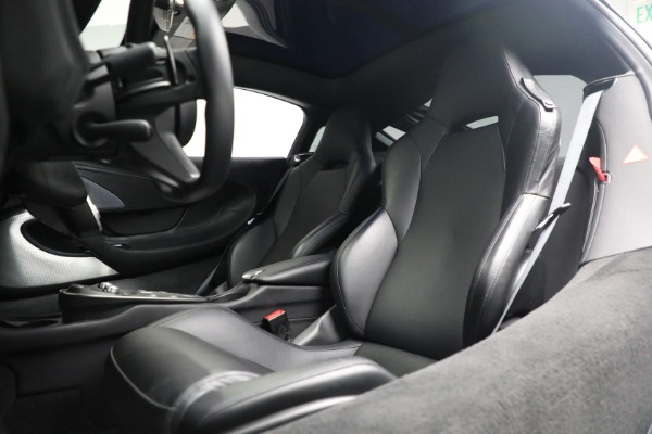 Used 2020 McLaren GT for sale $189,900 at Rolls-Royce Motor Cars Greenwich in Greenwich CT 06830 17