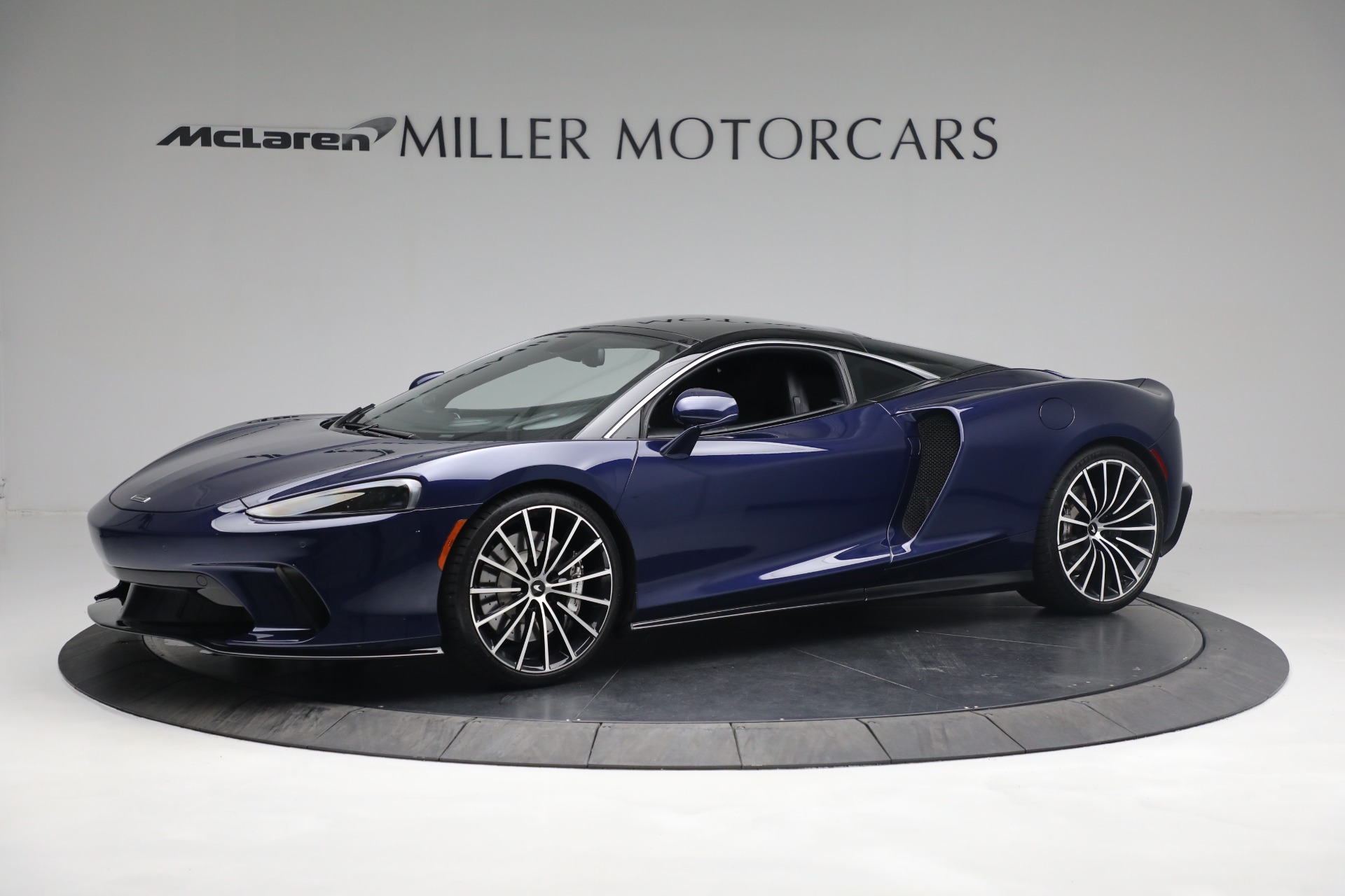 Used 2020 McLaren GT for sale $189,900 at Rolls-Royce Motor Cars Greenwich in Greenwich CT 06830 1