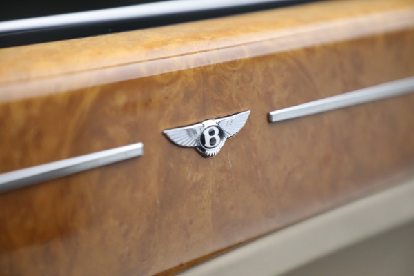Used 2012 Bentley Mulsanne V8 for sale Call for price at Rolls-Royce Motor Cars Greenwich in Greenwich CT 06830 22