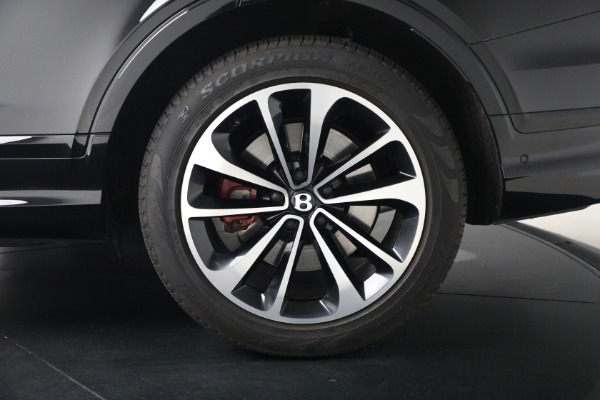 Used 2022 Bentley Bentayga V8 for sale $137,900 at Rolls-Royce Motor Cars Greenwich in Greenwich CT 06830 14