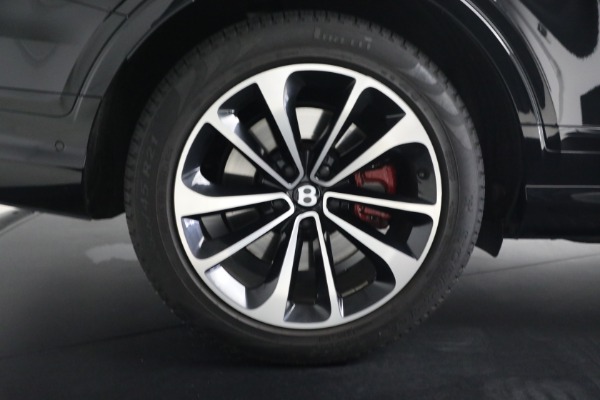 Used 2022 Bentley Bentayga V8 for sale $137,900 at Rolls-Royce Motor Cars Greenwich in Greenwich CT 06830 15