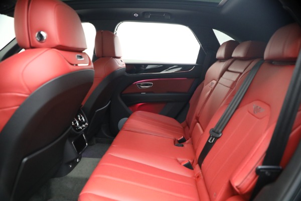 Used 2022 Bentley Bentayga V8 for sale $137,900 at Rolls-Royce Motor Cars Greenwich in Greenwich CT 06830 23
