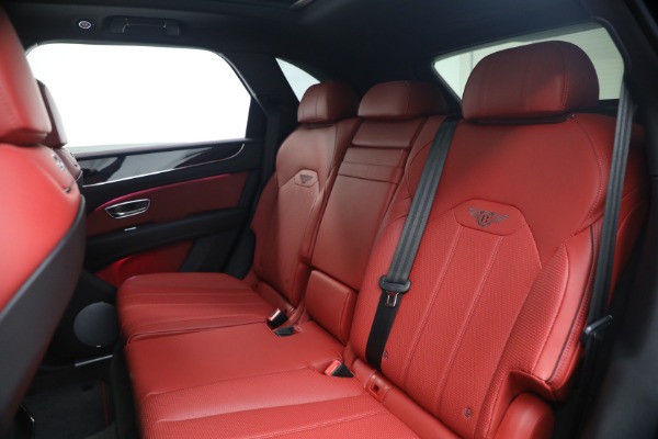 Used 2022 Bentley Bentayga V8 for sale $137,900 at Rolls-Royce Motor Cars Greenwich in Greenwich CT 06830 24