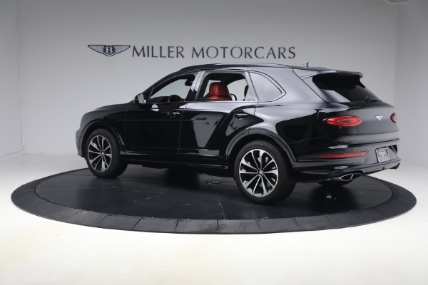 Used 2022 Bentley Bentayga V8 for sale $137,900 at Rolls-Royce Motor Cars Greenwich in Greenwich CT 06830 4