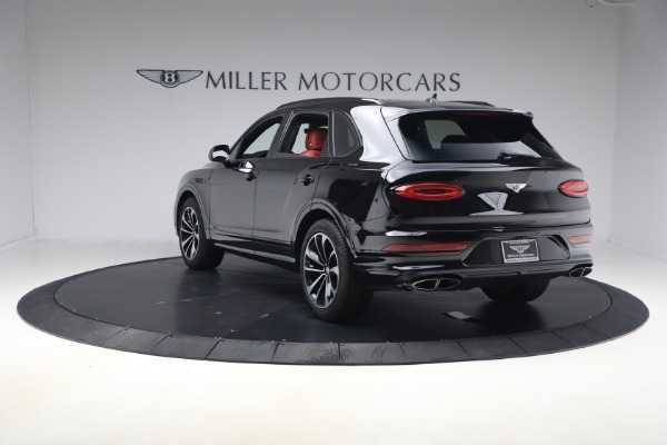 Used 2022 Bentley Bentayga V8 for sale $137,900 at Rolls-Royce Motor Cars Greenwich in Greenwich CT 06830 5