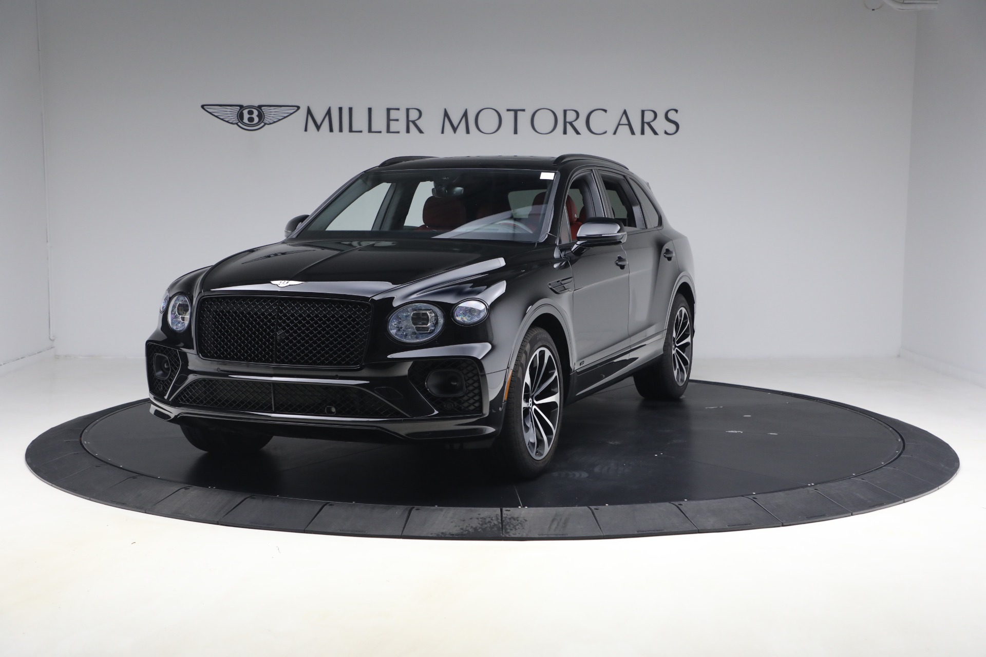 Used 2022 Bentley Bentayga V8 for sale $137,900 at Rolls-Royce Motor Cars Greenwich in Greenwich CT 06830 1