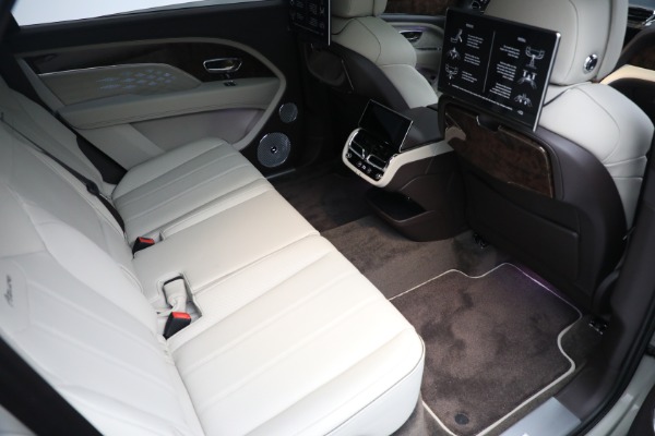 New 2023 Bentley Bentayga EWB Azure for sale $302,995 at Rolls-Royce Motor Cars Greenwich in Greenwich CT 06830 24