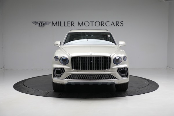 New 2023 Bentley Bentayga EWB Azure for sale $302,995 at Rolls-Royce Motor Cars Greenwich in Greenwich CT 06830 9