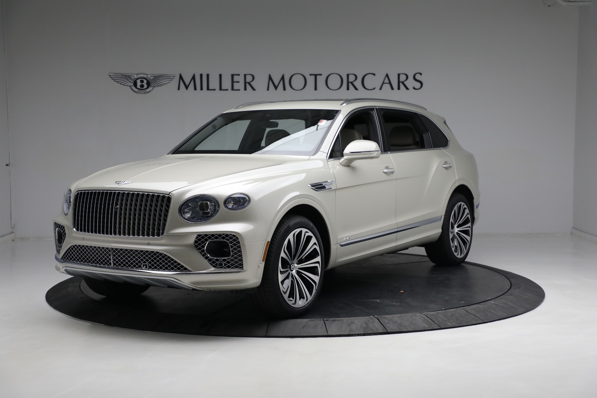 New 2023 Bentley Bentayga EWB Azure for sale $302,995 at Rolls-Royce Motor Cars Greenwich in Greenwich CT 06830 1