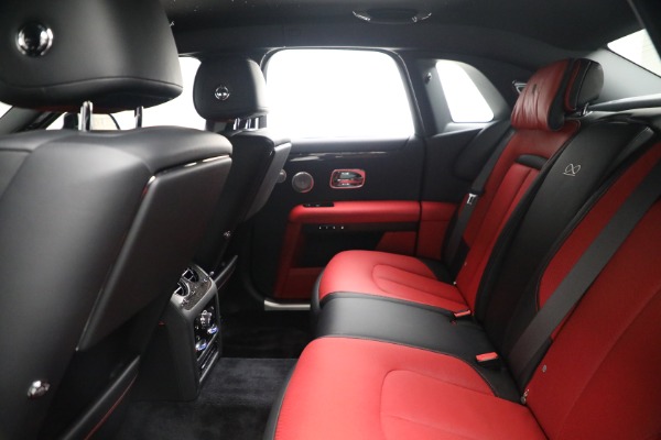 Used 2022 Rolls-Royce Black Badge Ghost for sale Sold at Rolls-Royce Motor Cars Greenwich in Greenwich CT 06830 27
