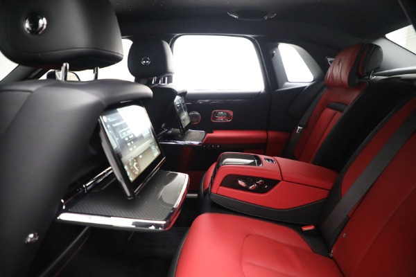 Used 2022 Rolls-Royce Black Badge Ghost for sale Sold at Rolls-Royce Motor Cars Greenwich in Greenwich CT 06830 28