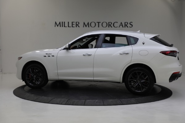 New 2022 Maserati Levante Modena for sale Sold at Rolls-Royce Motor Cars Greenwich in Greenwich CT 06830 5