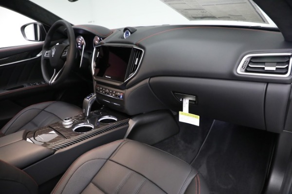 New 2023 Maserati Ghibli Modena Q4 for sale $112,495 at Rolls-Royce Motor Cars Greenwich in Greenwich CT 06830 21