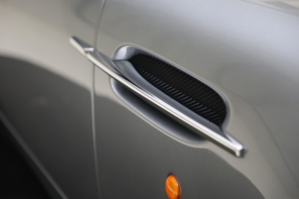 Used 2003 Aston Martin V12 Vanquish for sale Sold at Rolls-Royce Motor Cars Greenwich in Greenwich CT 06830 28