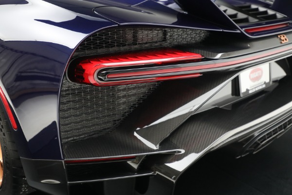 Used 2021 Bugatti Chiron Pur Sport for sale Sold at Rolls-Royce Motor Cars Greenwich in Greenwich CT 06830 13