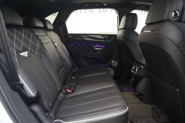 Used 2022 Bentley Bentayga V8 First Edition for sale $249,900 at Rolls-Royce Motor Cars Greenwich in Greenwich CT 06830 27
