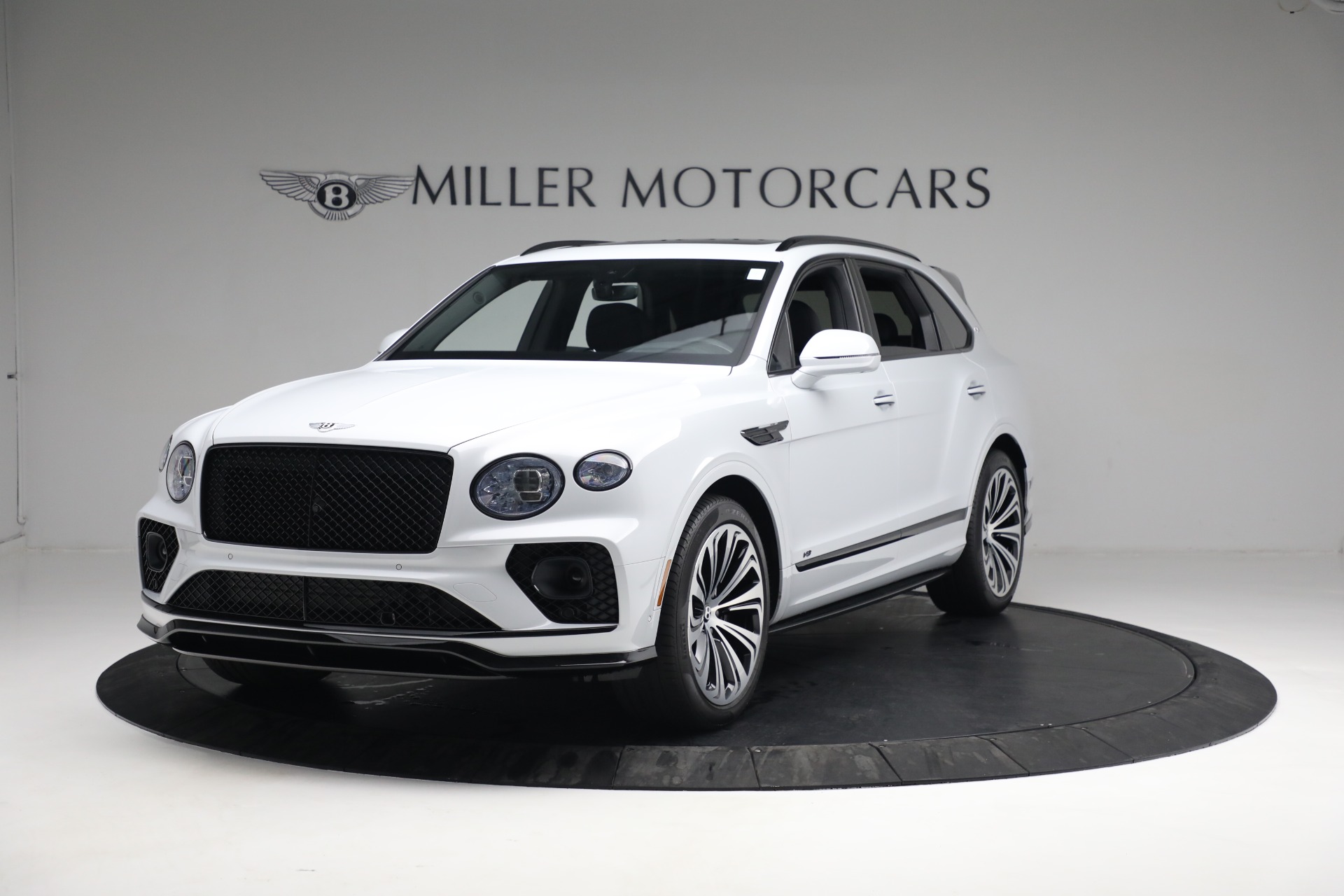 Used 2022 Bentley Bentayga V8 First Edition for sale $249,900 at Rolls-Royce Motor Cars Greenwich in Greenwich CT 06830 1
