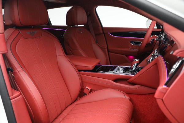 New 2022 Bentley Flying Spur V8 for sale $241,740 at Rolls-Royce Motor Cars Greenwich in Greenwich CT 06830 24