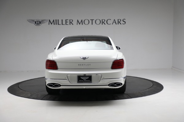 New 2022 Bentley Flying Spur V8 for sale $241,740 at Rolls-Royce Motor Cars Greenwich in Greenwich CT 06830 7