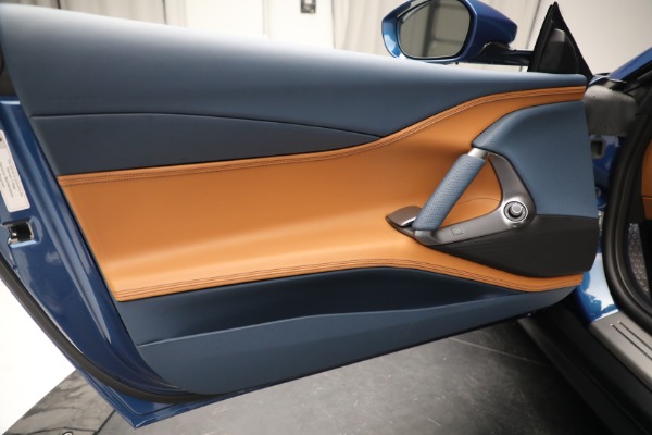 Used 2022 Ferrari 812 GTS for sale $629,900 at Rolls-Royce Motor Cars Greenwich in Greenwich CT 06830 21
